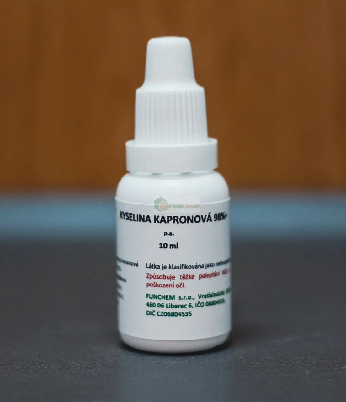 Kyselina kapronová 10 ml 98% p.a.