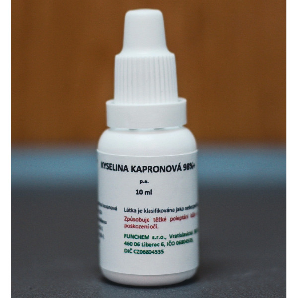 Kyselina kapronová 10 ml 98% p.a.