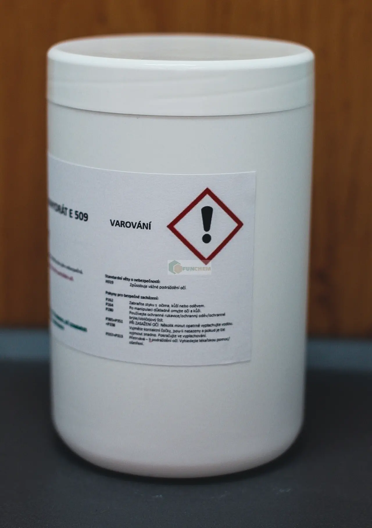 Chlorid vápenatý anhydrát E 509