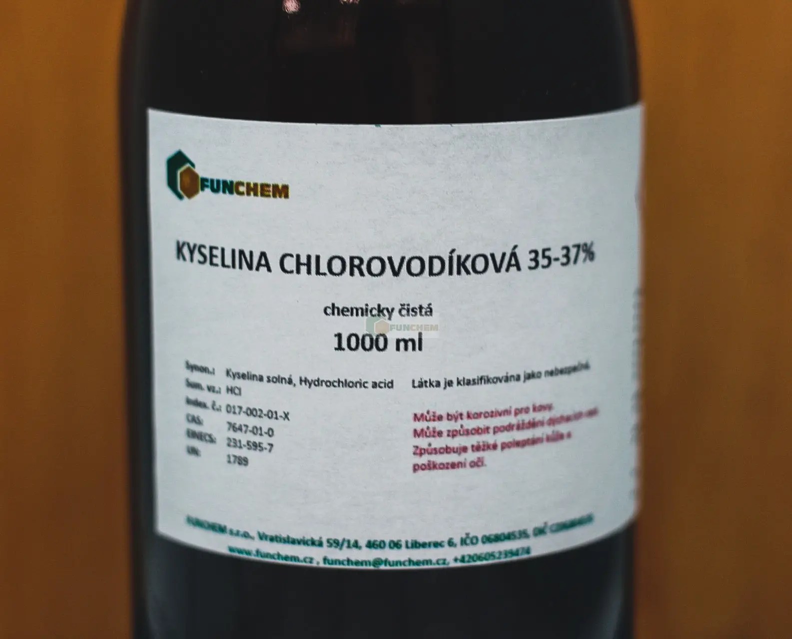 Kyselina chlorovodíková 35-37 % ve skleněném obalu 1000 ml